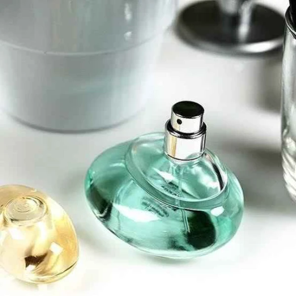 عطر زنانه آلوی